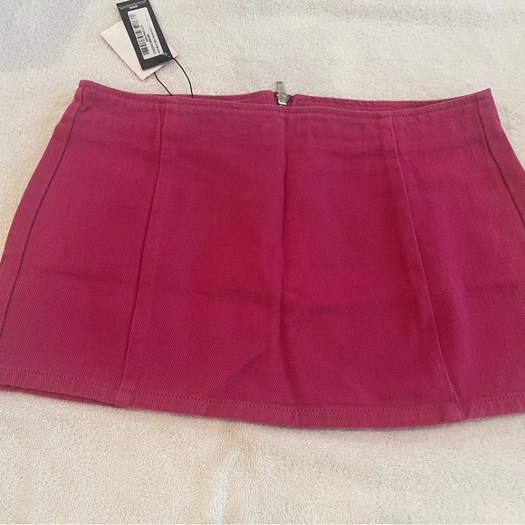 PrettyLittleThing Dresses & Skirts - PrettyLittleThing Pink Mini Pencil Skirt for Night Out NWT Size 12